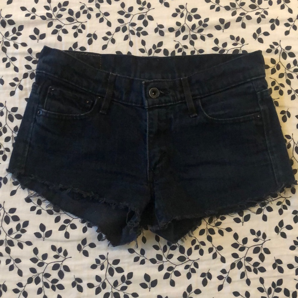 Levi’s cutoff shorts